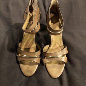 Isola Shoes Anklewrap wedges